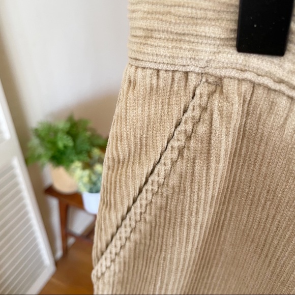 Vintage Woolrich Corduroy High Rise Pants- 31” waist - Picture 5 of 16